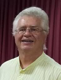 RICHARD EADE, Violonchelo Solista de la Real Orquesta Sinfónica de Sevilla  Su educación musical empezó a la edad de 8 años e