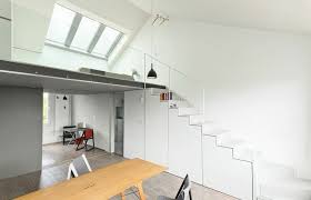 Lits Mezzanine Et Lits Superposes Pour Un Amenagement Optimal Decorations Pour La Maison Tiny Apartments Small Room Design Loft Spaces