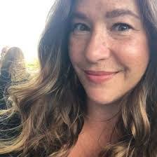 Amanda Panos's Instagram, Twitter & Facebook