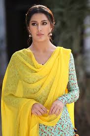 Through this profile & biography you will know from where madeha naqvi started her career and how she succeeded to become one of the most renowned host on news. Celebrity Gossips Page 4 Fashion Central