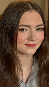 A wonderful tool which allows me full control of mascara application  without the risk of disrupting the makeup. Natasha Denona's Lash guard ❤️