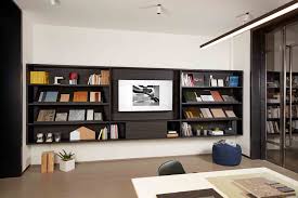 Flussocreativo Studio Interior Design Project By Flussocreativo Un Grande Mobile Libreria Progettato Su Misura Ideale Per Design Interior Design Interni