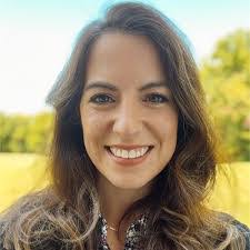 Amanda Wallick's Instagram, Twitter & Facebook