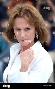 Bisset hi-res stock photography and images