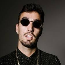 Eunice Esquivel's Instagram, Twitter & Facebook