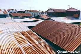 Atap aluminium zinc spandek umumnya digunakan untuk atap bangunan, sedangkan bondek diaplikasikan untuk lantai. Mengenal Kelebihan Dan Kekurangan Jenis Atap Seng Untuk Rumah Rumah123 Com