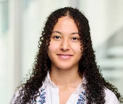 2022 Commencement magazine PDF