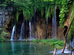Gambar pemandangan terindah di dunia akan memberi anda perasaan yang sangat dekat dengan alam. Foto Pemandangan Air Terjun Terindah Di Dunia Via Blogger Flickr
