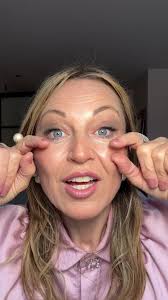 Discover Top Magnetic Lashes for Over 50 Beauty