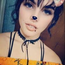 Shania Petty's Instagram, Twitter & Facebook