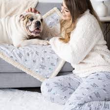 Pawsse dog blanket soft sherpa pet blankets mat, 45x30, wine&brown. Always Kiss The Dog Goodnight Flannel Sherpa Dog Blanket