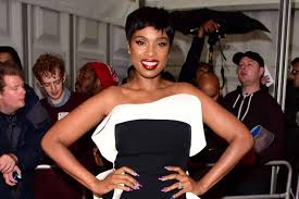Her body transformation has attracted lots of curiosity on the internet and social media. Jennifer Hudson Deshalb Lebt Sie In Chicago