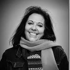 Karen Beckstead's Instagram, Twitter & Facebook