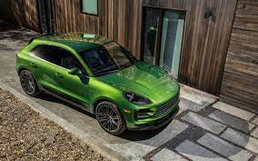 4k ultra hd porsche macan wallpapers. Car Green Porsche Porsche Macan S Suv Wallpaper Background Image Ubackground Com