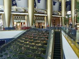 The burj al arab jumeirah is more than a stunning hotel, it is a symbol of luxury of modern dubai. Burj Al Arab Interior Modlar Com