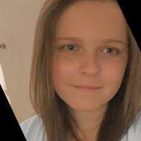 Lori Wales's Instagram, Twitter & Facebook