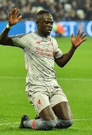 Our new number ten sadio mane makes it two just before the end of the half! Lucky Liverpool Score Offside Goal V West Ham Opposition Fans Fuming Lallana To Blame Daily Star