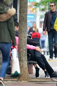 Além disso, a família dele, chetrit, é muito conhecida em todos os estados unidos. Portal Baldwin Br Ø¯Ø± ØªÙˆÛŒÛŒØªØ± Hq Hailey Baldwin E Mikey Chetrit No East Village Em Nova York 22 05 Https T Co 7wxzlpvpyv