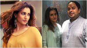 Qubool Hai Actress Additi Gupta Gets Engaged To Businessman Kabir Chopra In A Private Ceremony Television News 11,057 likes · 279 talking about this. qubool hai actress additi gupta gets