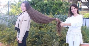 I'm a young guy with long hair and i've always wondered what percentage of women find long hair women who like long hair on men are definitely in the minority, though. 12 Year Old Girl Breaks Record For Longest Hair Daily Sabah