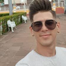 Bryan Villavicencio (@bryan.villavicencio.71) • Facebook