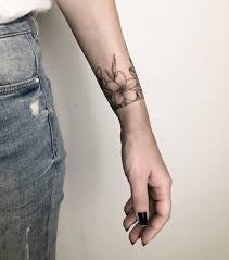 Tatu Braslet Na Ruke Dlya Devushek Na Noge Eskizy Muzhskie Na Predpleche Na Zapyaste Cvety Foto
