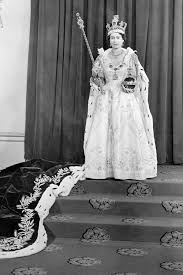 From his decorated service in the royal navy during world war ii to his long marriage and partnership with her majesty, queen elizabeth ii, he dedicated himself fully to his. News Im Video Queen Elizabeth Wurde Vor 67 Gekront Gala De