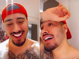 Kevinho mostrou como fica sem as lentes de contato para os dentes. Sex Shop Man Kevinho Da Dicas Para Homens Que Pensam Em Trair Popline