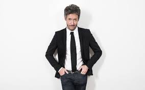 Cyril valéry hanouna (born 23 september 1974 in paris) is a french radio and television presenter, writer, author, columnist, producer, singer and occasional cyril hanouna at the studios of europe 1. Jean Luc Lemoine Arrive Sur France 3 Cyril Hanouna M A Felicite Le Parisien