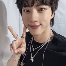 jhope concert · 4.9M threads