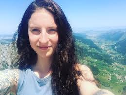 Anna Murphy's Instagram, Twitter & Facebook