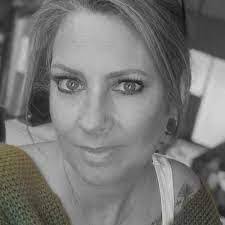 Monica Marlow's Instagram, Twitter & Facebook