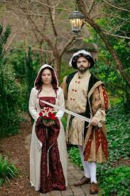 A Costumed Royal Renaissance Affair With A Sword In The Stone Cake Offbeat Bride Offbeat Bride Fashion Clothes Women Renaissance Wedding