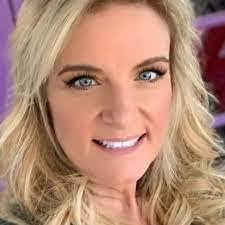 Jeanne Rush's Instagram, Twitter & Facebook