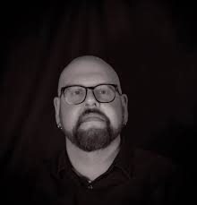 Hello film friends! I was wondering if anyone knows of anywhere here in  Baltimore or at this point anywhere in the DMV or even NY that does same  day or 1 -