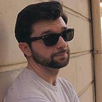 Aaron Reiss's Instagram, Twitter & Facebook