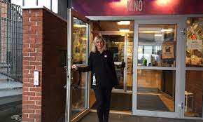 Karmøy kino primære kategori er kino. Det Blir 17 Mai Apen Kino Pa Karmoy Km