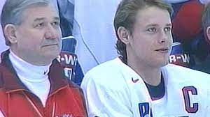 Born march 31, 1971) is a russian former professional ice hockey player who played the right wing position. Triumf Russkoj Rakety Dvojnaya Slava Pavla Bure