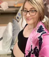 Josefina Everett's Instagram, Twitter & Facebook