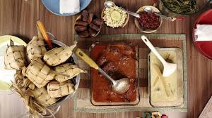 Bahan untuk membuat sambal goreng cukup sederhana seperti hati dan ampela ayam, cabai, sedikit santan, dan masih banyak lagi. Resep Opor Ayam Untuk Hidangan Lebaran