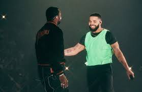 On his new freestyle, 'back to back, the canadian rapper takes aim. The Source Drake And Meek Mill Squash Beef At Boston Concert