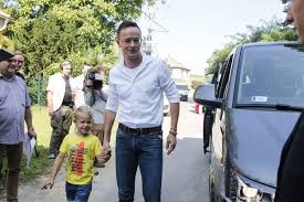 Elindult az online oltási időpontfoglaló: Ime A Fideszes Polgari Piknik Legmenobb Arcai Fotok Propeller