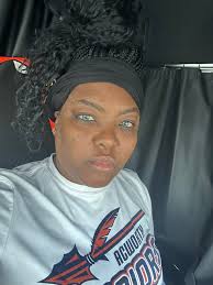 Happy Friday yall…be safe 🥰🫡