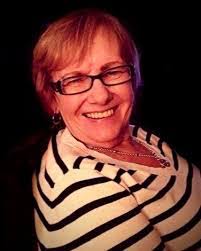 Terri Winter's Instagram, Twitter & Facebook