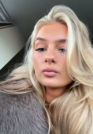 Evie Noble (@evienoble)