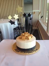 Black And Gold Birthday Cake For Men A Special 85th Birthday For A Man Black Gold Accents Shooting Stars Verjaardagstaart Taart