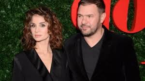 Partnerką karolaka była violetta kołakowska, para ma dwoje dzieci. Zona Tomasza Karolaka Wrzucila Zdjecie Z Lisem Na Szyi Magazyn Rmf Fm