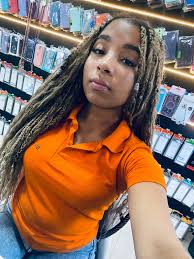 Clara Bastos ⭐️ (@c.bastosz)