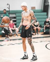 Cdiva4 In 2020 Kelly Oubre Cute Black Guys Kelly Oubre Jr