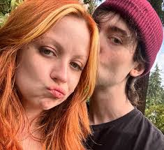 Alex Dillard's Instagram, Twitter & Facebook